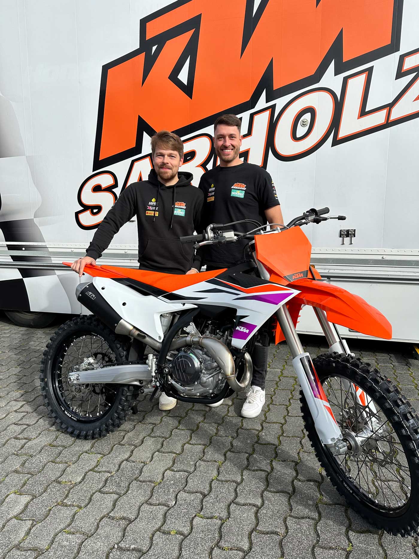Lukas Platt verlängert Vertrag im KTM Sarholz Racing Team